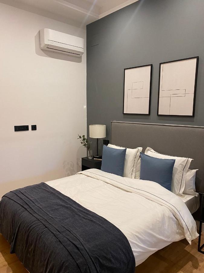 Exyca Embajadores Apartment Мадрид Екстериор снимка