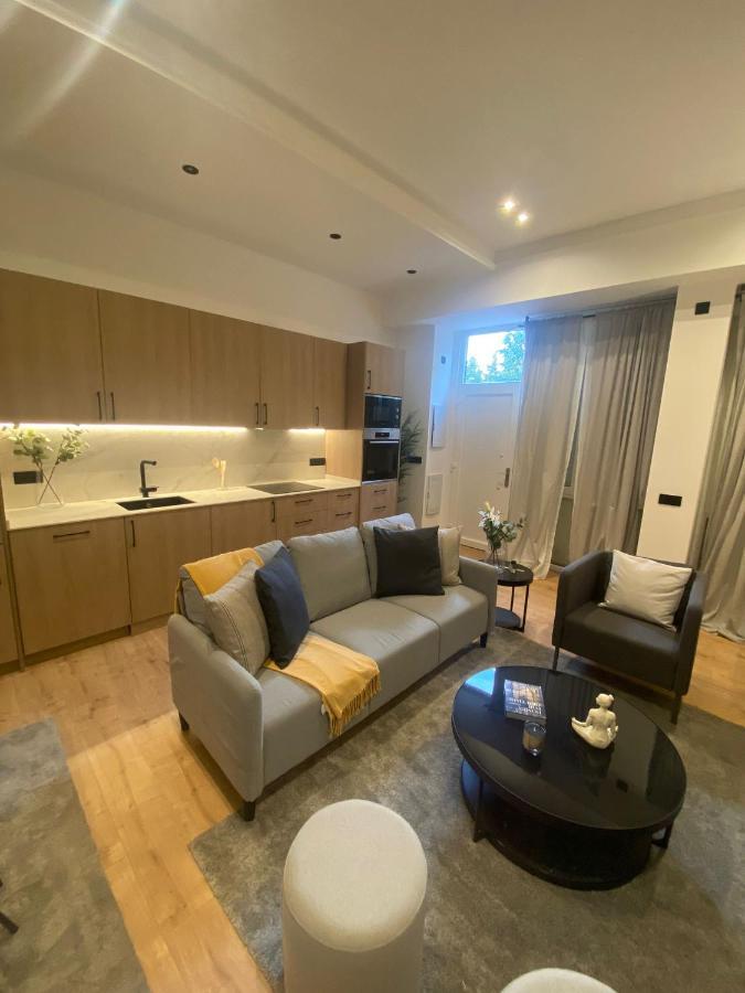 Exyca Embajadores Apartment Мадрид Екстериор снимка