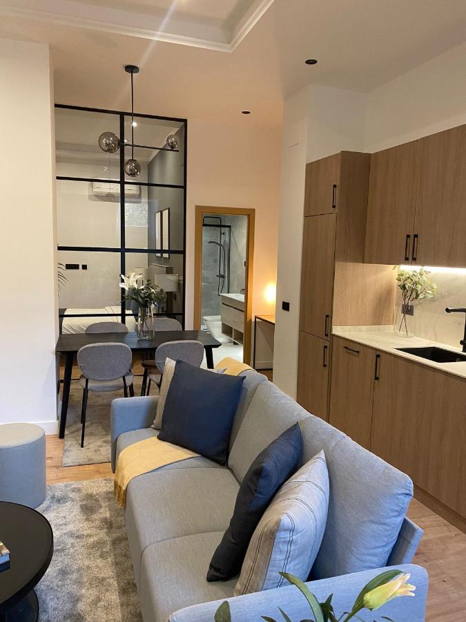 Exyca Embajadores Apartment Мадрид Екстериор снимка