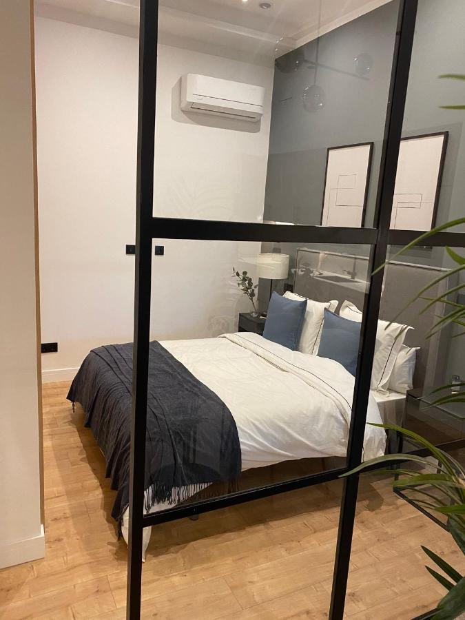 Exyca Embajadores Apartment Мадрид Екстериор снимка